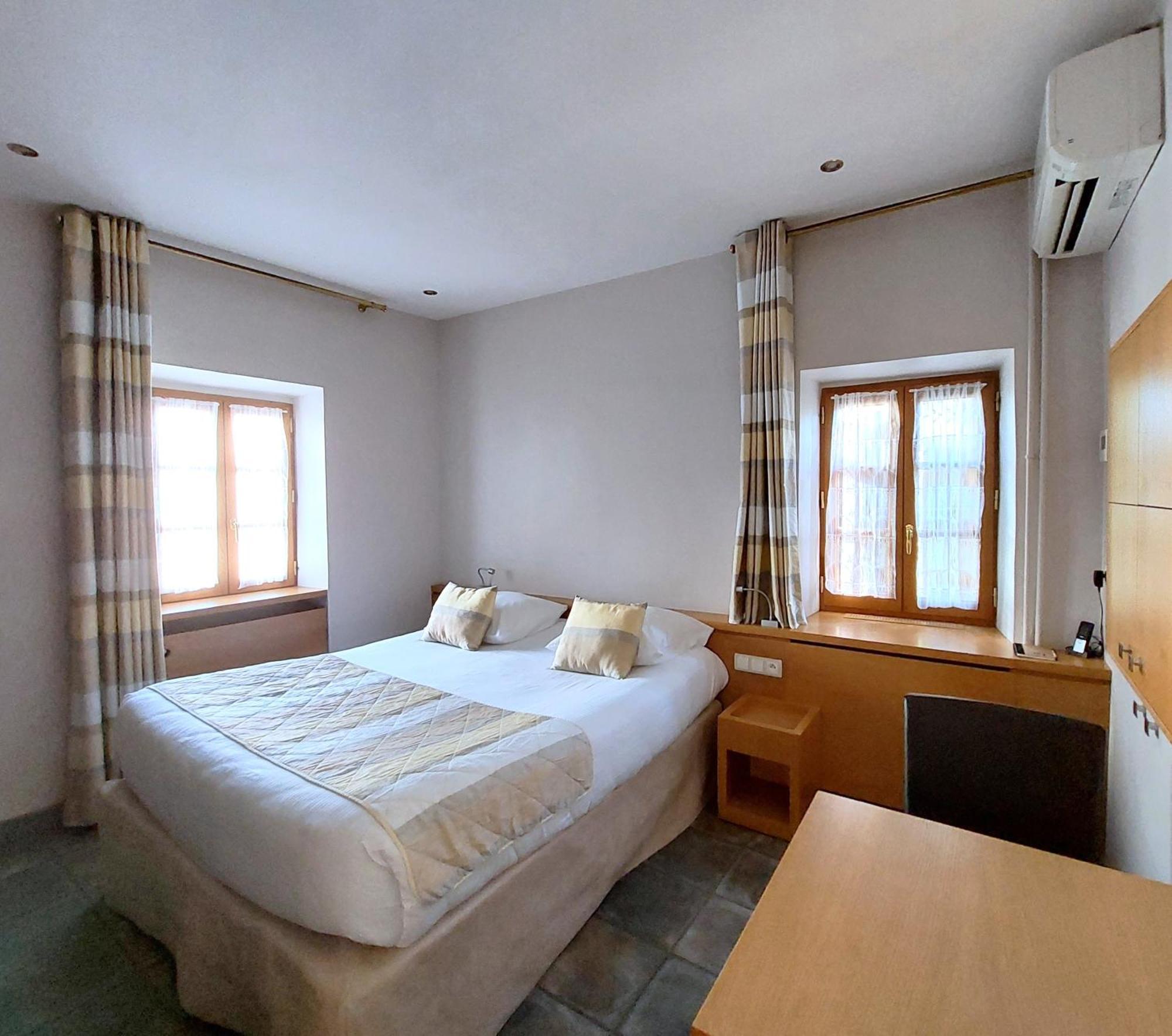 Logis Auberge Les Murets Hotel Restaurant Spa Chandolas エクステリア 写真