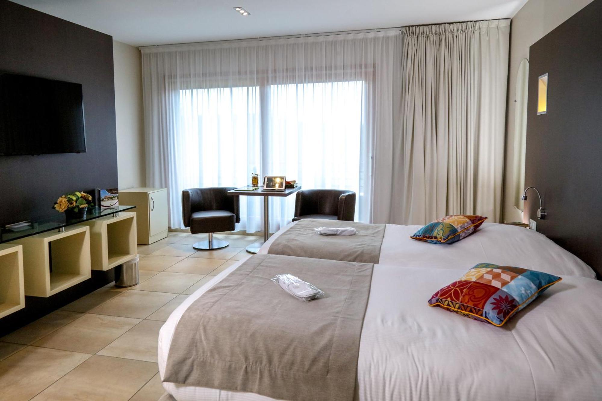 Logis Auberge Les Murets Hotel Restaurant Spa Chandolas エクステリア 写真