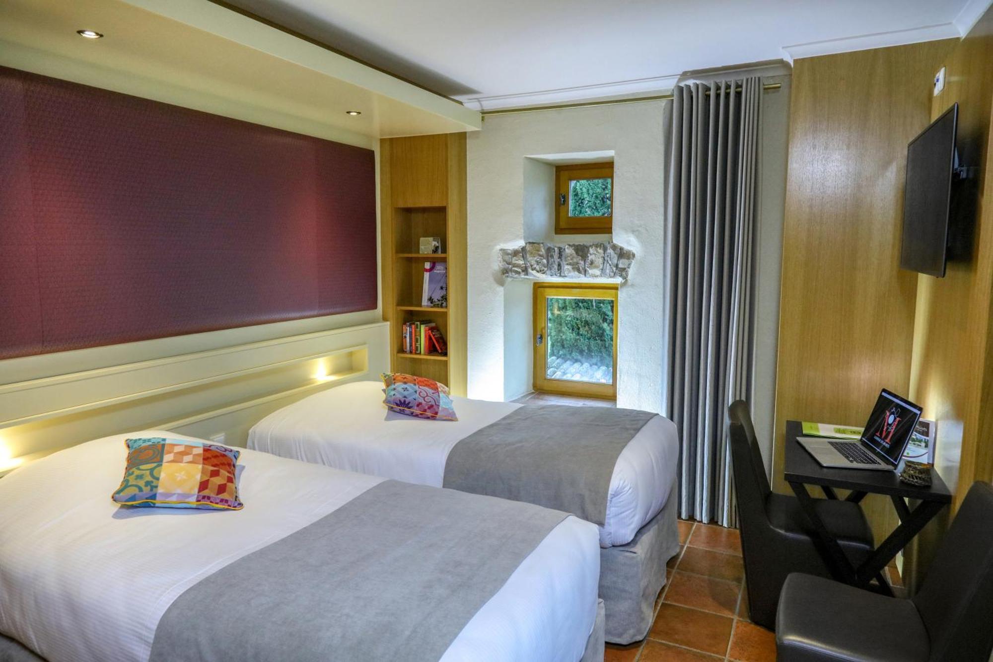 Logis Auberge Les Murets Hotel Restaurant Spa Chandolas エクステリア 写真