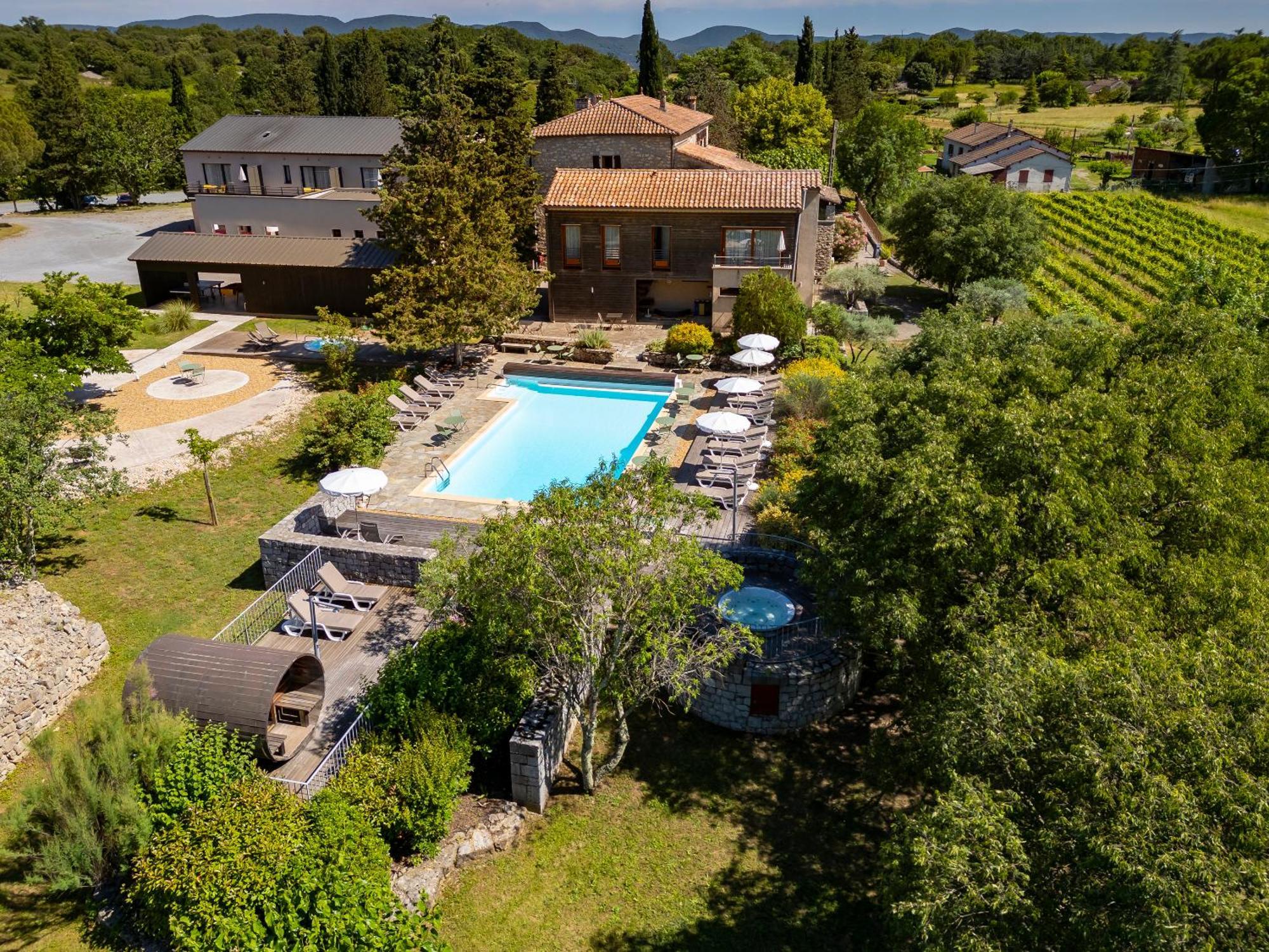 Logis Auberge Les Murets Hotel Restaurant Spa Chandolas エクステリア 写真